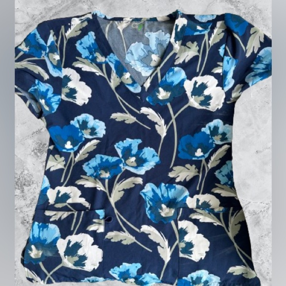 Scrub top